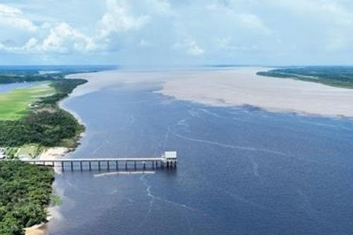 Brazil phải tạm dừng nạo vét sông Amazon sau phản đối của người bản địa