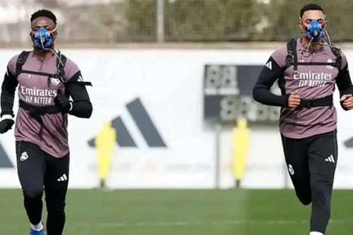 Giải mã chiếc mặt nạ 'đáng sợ' trong buổi tập của Real Madrid