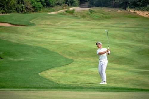 Amer Ari Invitational 2026: Nguyễn Anh Minh vào top 10, Koivun phá kỷ lục Tiger Woods