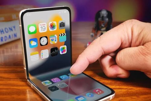 iPhone Flip: 'Ngôi sao mới' trong thế giới smartphone?