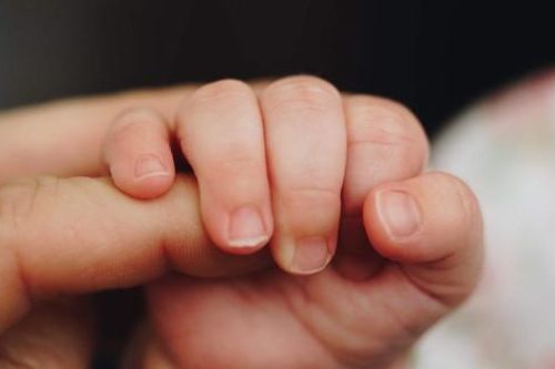 Em bé sơ sinh không thể tiếp tục sự sống vì sai lầm của người mẹ