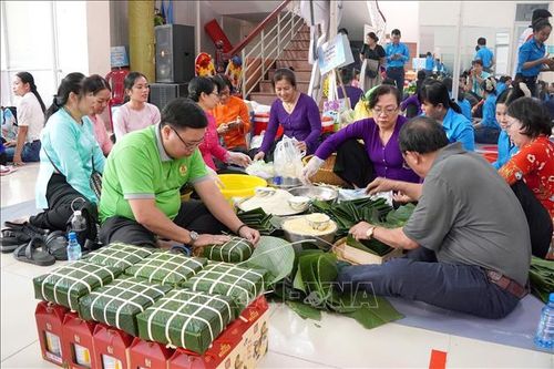 TP Hồ Chí Minh: Xuân gắn kết - Tết nghĩa tình trong cộng đồng dân cư