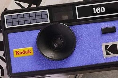 Loạt máy ảnh film truyền thống giá rẻ, chỉ từ 1,6 triệu đồng