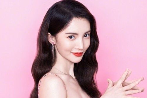 Diễn viên Kim Thần lên hot search vì gây tai nạn giao thông rồi bỏ trốn