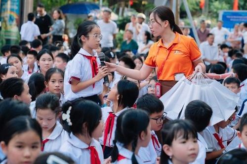 'Lá chắn số' bảo vệ trẻ trên không gian mạng