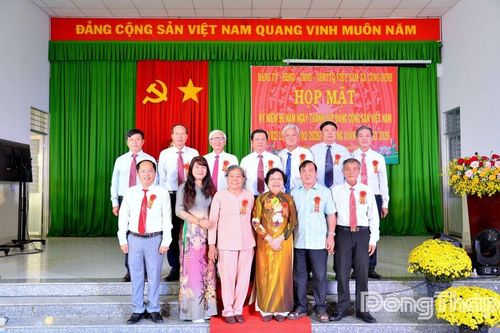 Vững một niềm tin, chung một khát vọng