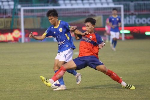Thanh niên TP. Hồ Chí Minh bị Đồng Tháp cầm hòa trên sân Pleiku
