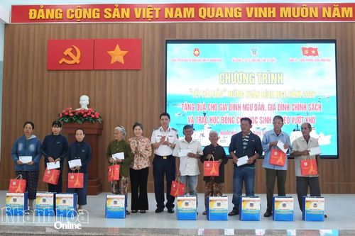 Tổ chức chương trình 'Tết hải đảo' tại phường Đông Ninh Hòa