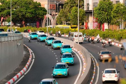 Xe điện chiếm lĩnh thị trường taxi Việt Nam: Doanh thu chính thức vượt xe xăng vào cuối năm 2025
