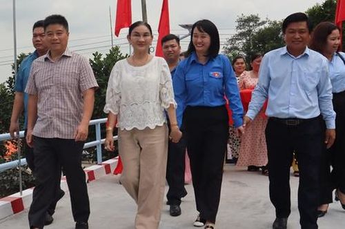Khánh thành cầu Nhân Ái, tuổi trẻ Bộ Xây dựng nối nhịp giao thông vùng biên Tây Ninh