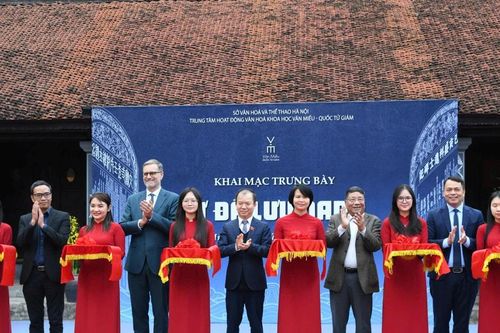 Sử dụng công nghệ đánh thức di sản bia tiến sĩ
