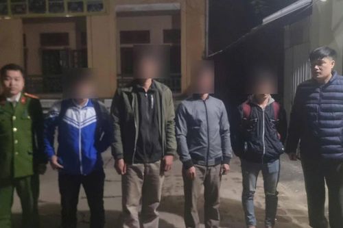 Lào Cai: Ngăn chặn hai học sinh bị dụ dỗ bỏ nhà đi 'lập nghiệp'