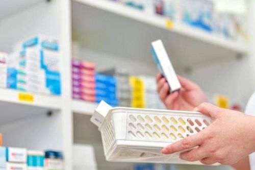 Những loại thuốc cần có trong nhà ngày Tết