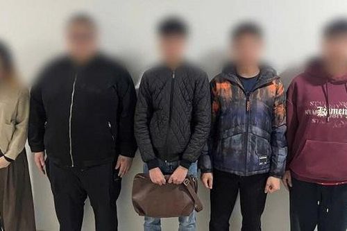 Triệt phá đường dây phát tán 25 triệu tin nhắn chiếm đoạt tài khoản mạng xã hội