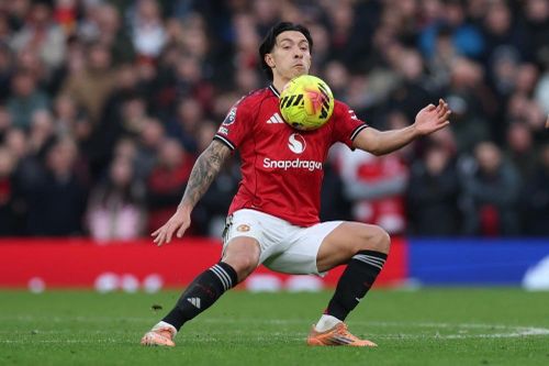 Lisandro Martinez trở lại đẳng cấp thế giới dưới tay Carrick