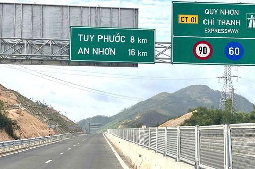 Sắp Tết, cao tốc miền Trung nào kịp thông xe?