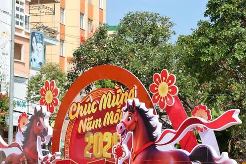Quảng Ngãi khoác áo mới đón Xuân