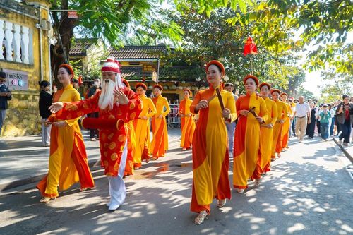 Tạm dừng hoạt động bán vé, hướng dẫn tham quan Hội An dịp Tết