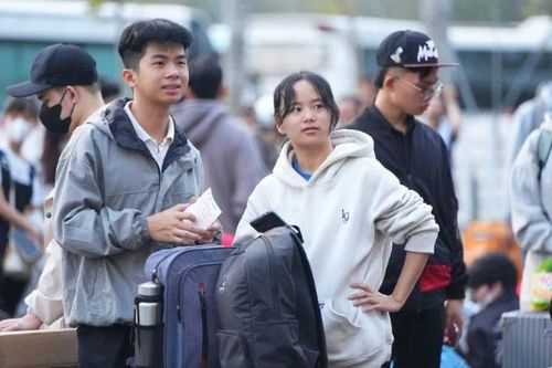 Nhiều hoạt động chăm lo Tết thiết thực cho sinh viên, trẻ em