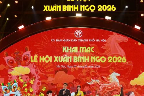 Lễ hội Xuân Bính Ngọ 2026 chính thức khai mạc, mở ra không gian Tết Việt giữa lòng Hà Nội