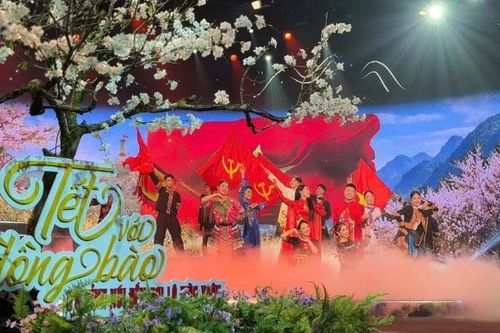 'Tết với đồng bào 2026' - Hành trình 'Từ đỉnh núi đến đại lộ mùa xuân'