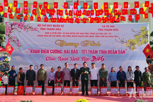 'Xuân biên cương, hải đảo – Tết thắm tình quân dân' tại Thanh Hóa