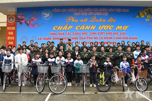 Phụ nữ Quân đội chắp cánh ước mơ