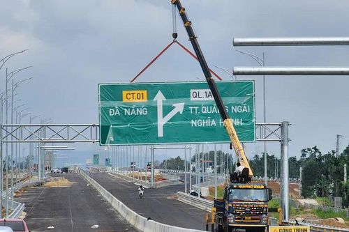 Phương án lưu thông trên 3 tuyến đường cao tốc qua miền Trung thông xe trước tết