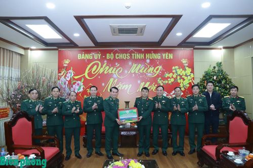 Tư lệnh Bộ đội Biên phòng thăm, chúc Tết Bộ Chỉ huy Quân sự và Công an tỉnh Hưng Yên