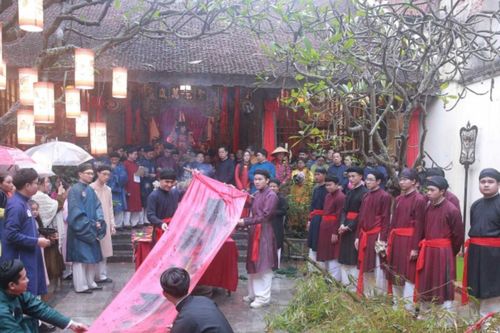 'Tết Việt - Tết Phố': Hà Nội tưng bừng đón Xuân sớm