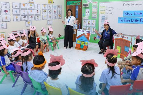 Thí điểm cho trẻ mầm non làm quen ngoại ngữ: Học sớm có lợi hay áp lực?