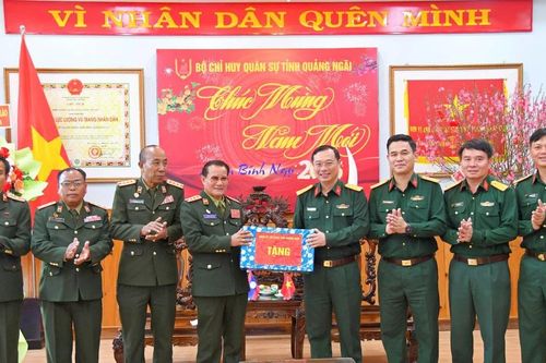 Thắm tình hữu nghị Việt - Lào