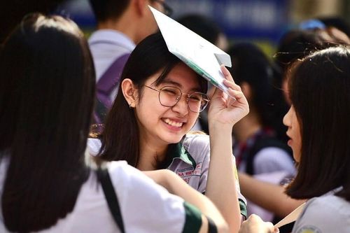 Bài mẫu viết thư UPU lần thứ 55: Robot không thể thay con người kết nối