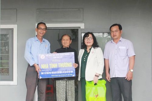 Tết 'ấm' từ những căn nhà nghĩa tình