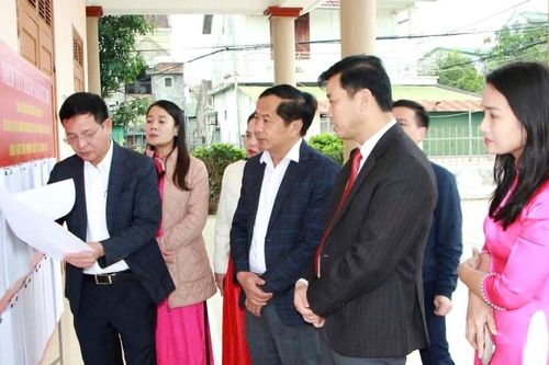 Nhiều địa phương hoàn tất niêm yết danh sách cử tri bầu cử
