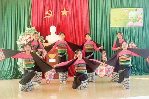 Tam Thanh 'giữ hồn' văn hóa Thái
