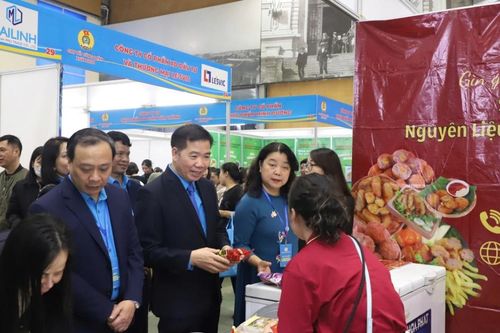 Hà Nội: Tặng hàng nghìn phiếu mua hàng 0 đồng cho công nhân