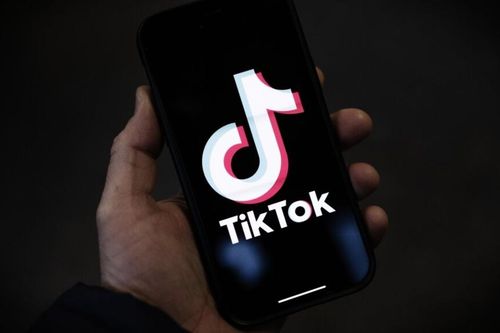 TikTok bị yêu cầu điều chỉnh thuật toán 'gây nghiện'
