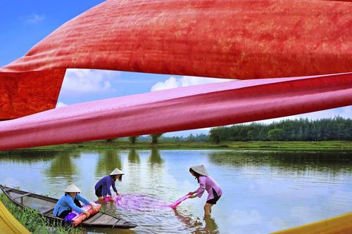 Khoác áo mới cho thức quà Việt