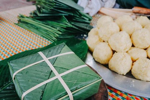 Về quê ăn Tết
