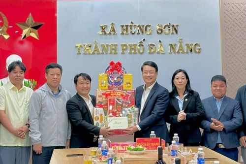 Phó Bí thư Thành ủy Ngô Xuân Thắng thăm, chúc Tết tại xã Hùng Sơn
