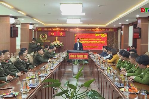 Bí thư Tỉnh ủy Trần Tiến Dũng thăm, chúc tết Công an tỉnh và Sư đoàn 355