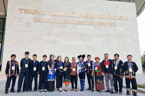 Học tập... Mạch nguồn lặng lẽ