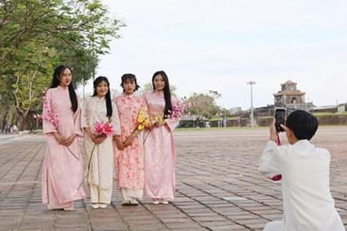 Giới trẻ tìm 'tọa độ' săn ảnh Tết