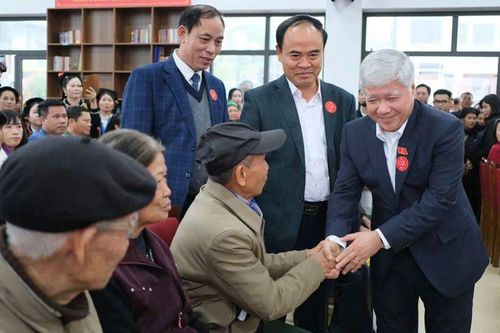 Phú Thọ: Tết Nhân ái Xuân Bính Ngọ 2026 chung tay chăm lo Tết cho các hộ nghèo tại xã Đạo Trù