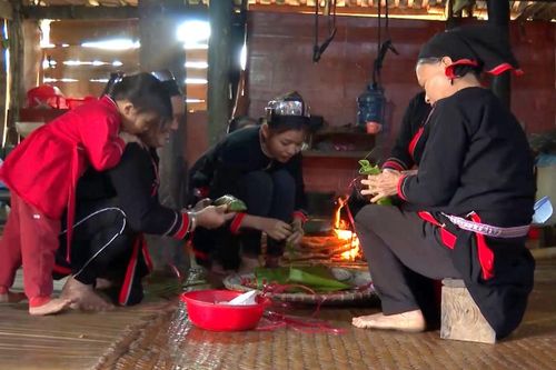 Phong tục gói bánh chưng ngày Tết - sợi dây bền chặt nối quá khứ với hiện tại