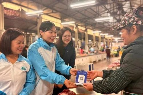 Xã Liên Minh ra mắt mô hình 'Chợ thanh toán không dùng tiền mặt - chợ văn minh'