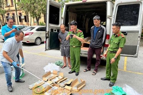 Giá bạc tăng 'chóng mặt': Lộ đường dây buôn lậu quy mô lớn