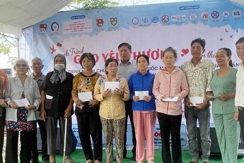 Thứ trưởng Bộ Y tế Đỗ Xuân Tuyên: Chung tay chăm sóc sức khỏe người dân, để mọi nhà đều có Tết ấm