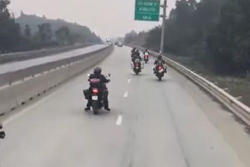 Những ai điều khiển11 xe mô tô phân khối lớn trên cao tốc Tuyên Quang - Phú Thọ?
